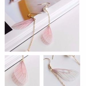 Feather wings designed earrings